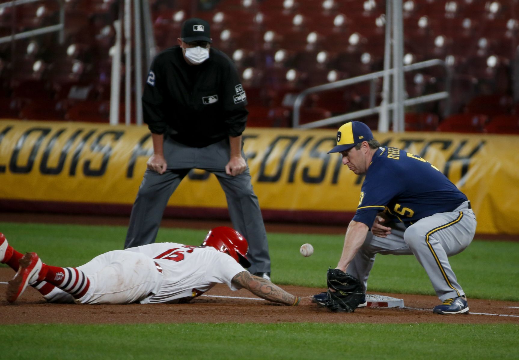 Cardinals host Brewers